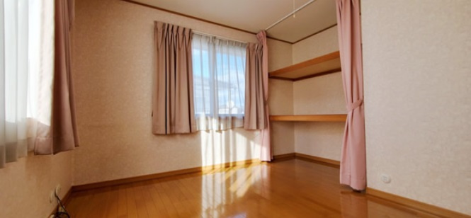 宇都宮市西川田南１丁目　戸建　予約済の洋室