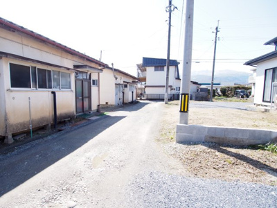【前面道路含む現地写真】 | リセットハウス　町庭坂柿ノ下 | ★内覧予約でブランド米2kg★