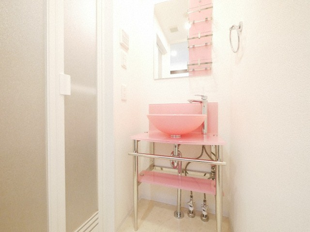 ＳＥＲＥＮｉＴＥ谷四の洗面所