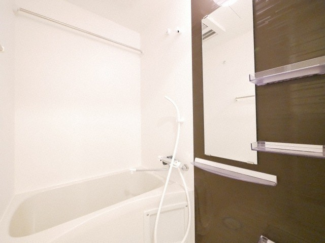 ＳＥＲＥＮｉＴＥ谷四の浴室