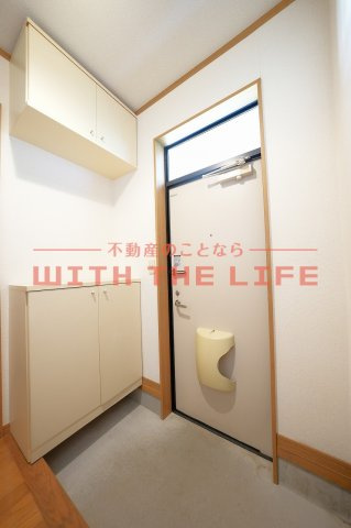 サンすばる21【10,000円キャッシュバック対象物件】の玄関|落ち着いた玄関です