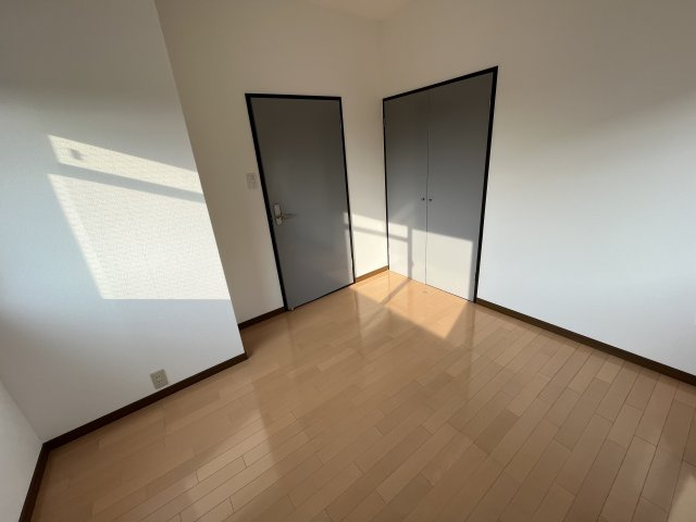 第3サンフローラルハイツの洋室