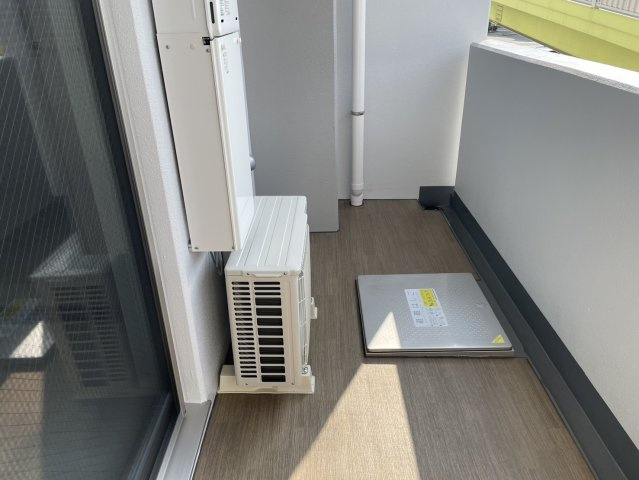 【バルコニー】