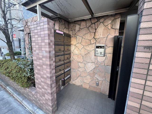 池袋本町１丁目一棟売マンションの外観