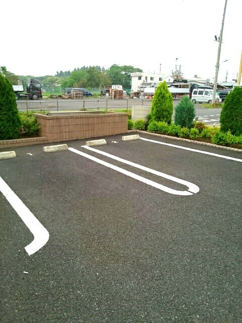 グランソレイユの駐車場