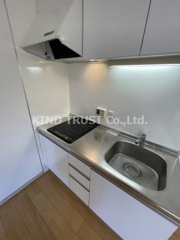 クレグラン北梅田のキッチン|キッチンです