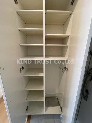 クレグラン北梅田の収納|小物を収納するのに便利です