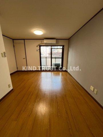 松寿ビルの居間・リビング|おしゃれなリビングです