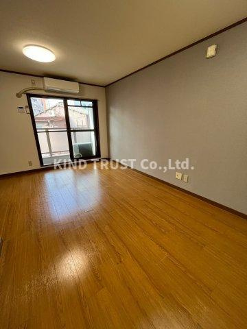 松寿ビルの居間・リビング|ゆったり過ごせる居間です