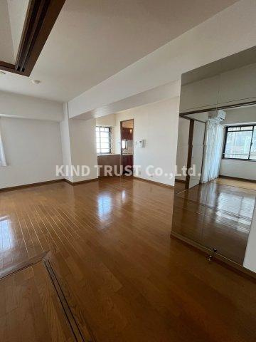 ユニアルス扇町公園の居間・リビング|居間です