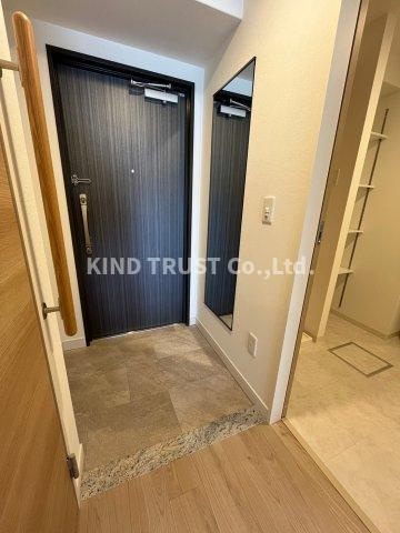 フラットレモンの玄関|ゆったりとした玄関です