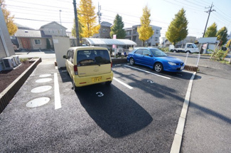 【駐車場】