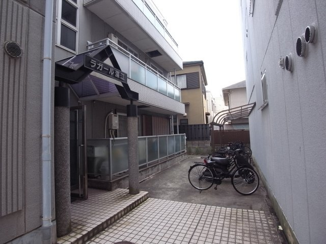 ラガール深江のエントランス