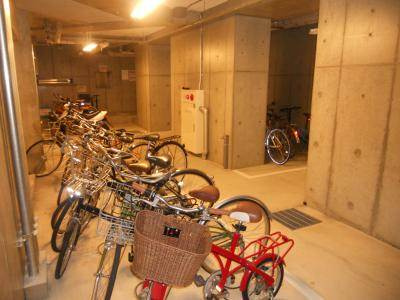 シュワルベの駐車場|駐輪場