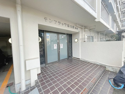 【エントランス】 | サンフラッツ新大阪（別館） | 正面玄関です