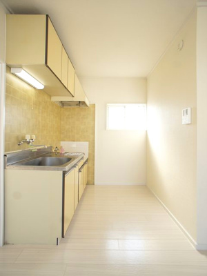 【キッチン】 | 府中NBマンション | 便利な吊戸棚が付いています♪