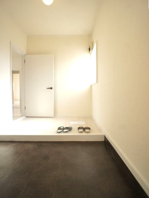 【玄関】 | 府中NBマンション | 玄関スッキリ！