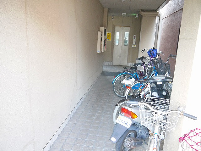トータスBldのエントランス