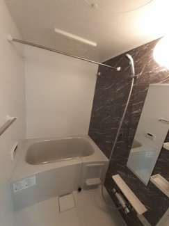 【浴室】 | フェリーチェ　ピーノ