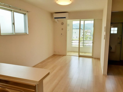 【居間・リビング】 | メゾン ド モア 小諸B