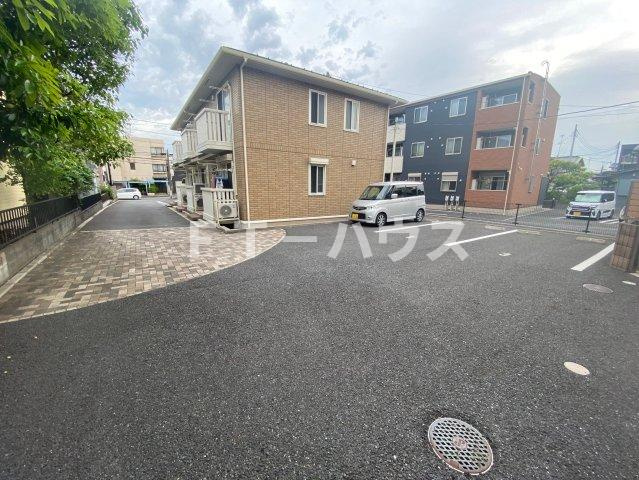 シザンサス・エアナス エアナスの駐車場