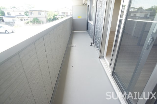 熊本市南区野田１丁目のアパートのバルコニー