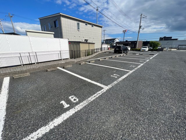 ミューズ大幸の駐車場
