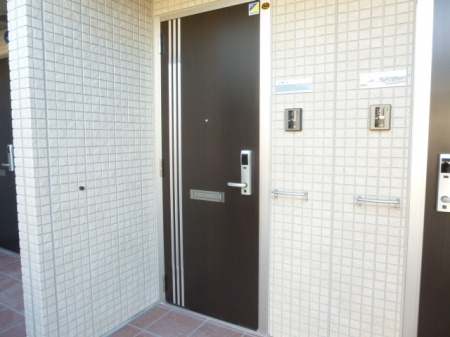 ドミールジュンの玄関