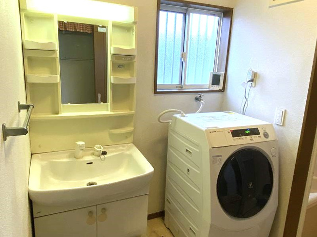 【独立洗面台】 | 朝霞市根岸台3丁目　中古一戸建住宅(朝霞店） | 2024年3月撮影