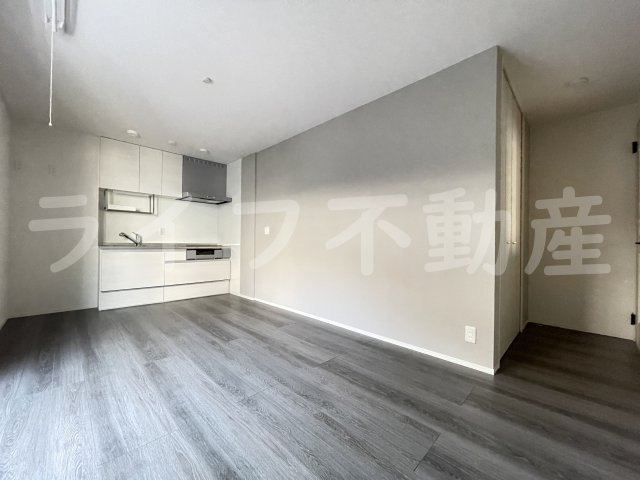 ラフィーネクローバーⅡの居間・リビング|こちらの居間で趣味の時間をお楽しみください