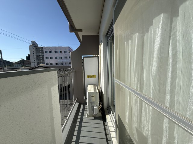 五反ビルのバルコニー
