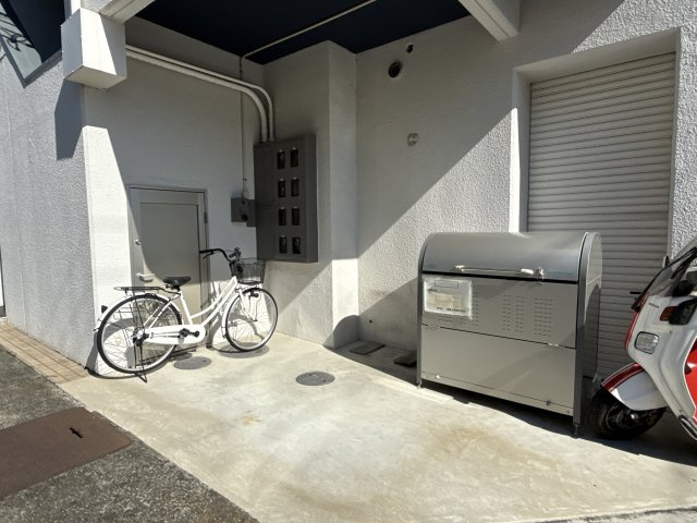 五反ビルの駐車場