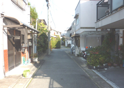 【前面道路含む現地写真】 | 嵯峨野芝野町　新築戸建