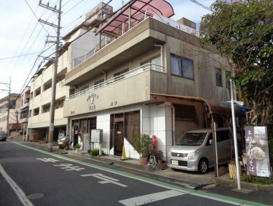 大津市雄琴１丁目の店舗一部の外観|外はこのようになっています