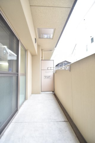 大阪市城東区野江１丁目の賃貸マンションのバルコニー