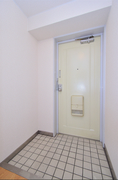 姫路市飾磨区野田町の賃貸マンションの玄関