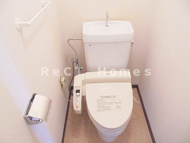 姫路市佃町の賃貸マンションのトイレ