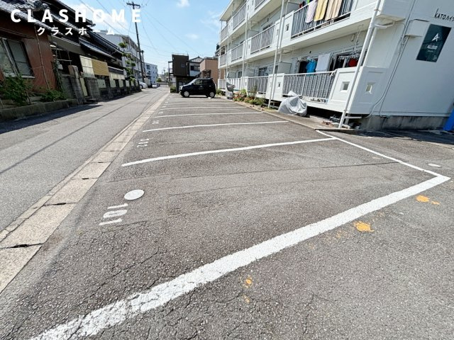 加藤ハイツ　　刈谷市近郊の賃貸ならクラスホーム刈谷店の駐車場