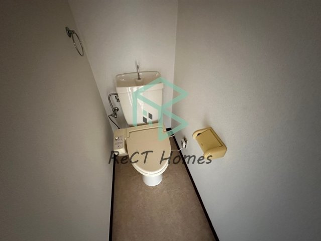 姫路市栗山町の賃貸マンションのトイレ