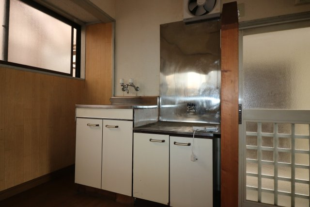 足利市西砂原後町の中古一戸建のキッチン