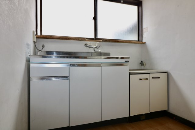 足利市西砂原後町の中古一戸建のキッチン|こちらは、2階のキッチンになります。