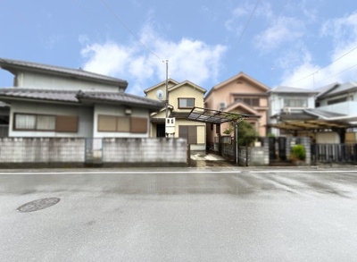 【前面道路含む現地写真】 | 城陽市市辺小梨間　注文住宅　建築条件なしの土地 | こちらの【現地】を一度ごらんになってみませんか？周辺環境も含めご案内致します。
ここをスタートに、お客様にとってベストなお家を探して下さい。