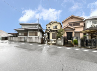 【前面道路含む現地写真】 | 城陽市市辺小梨間　注文住宅　建築条件なしの土地 | スーパー山田屋の前には京都銀行と中央信用金庫のATMがございます。また、山城青谷駅の横には《青谷コミュニティセンター》があります。