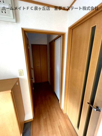グランソレイユB棟の玄関