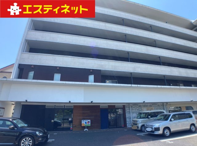 ヤシマ半田駅前ビルの外観