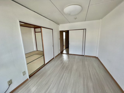 【居間・リビング】 | 上田マンション | 室内きれいです