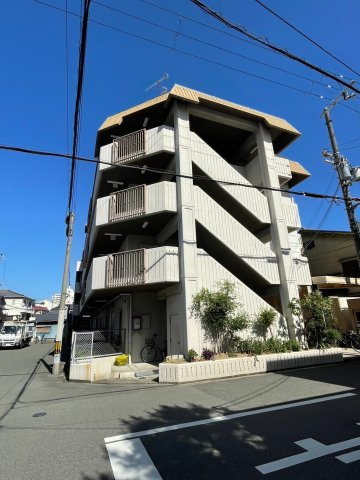 いずみハイツの外観