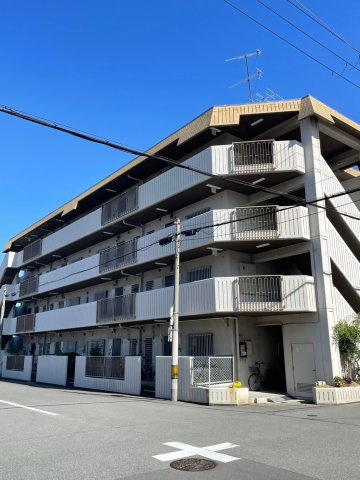 いずみハイツの外観