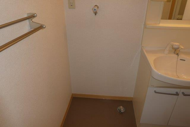 メゾン・エクランタンＥのその他|洗濯機置き場