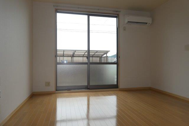 メゾン・エクランタンＥの居間・リビング